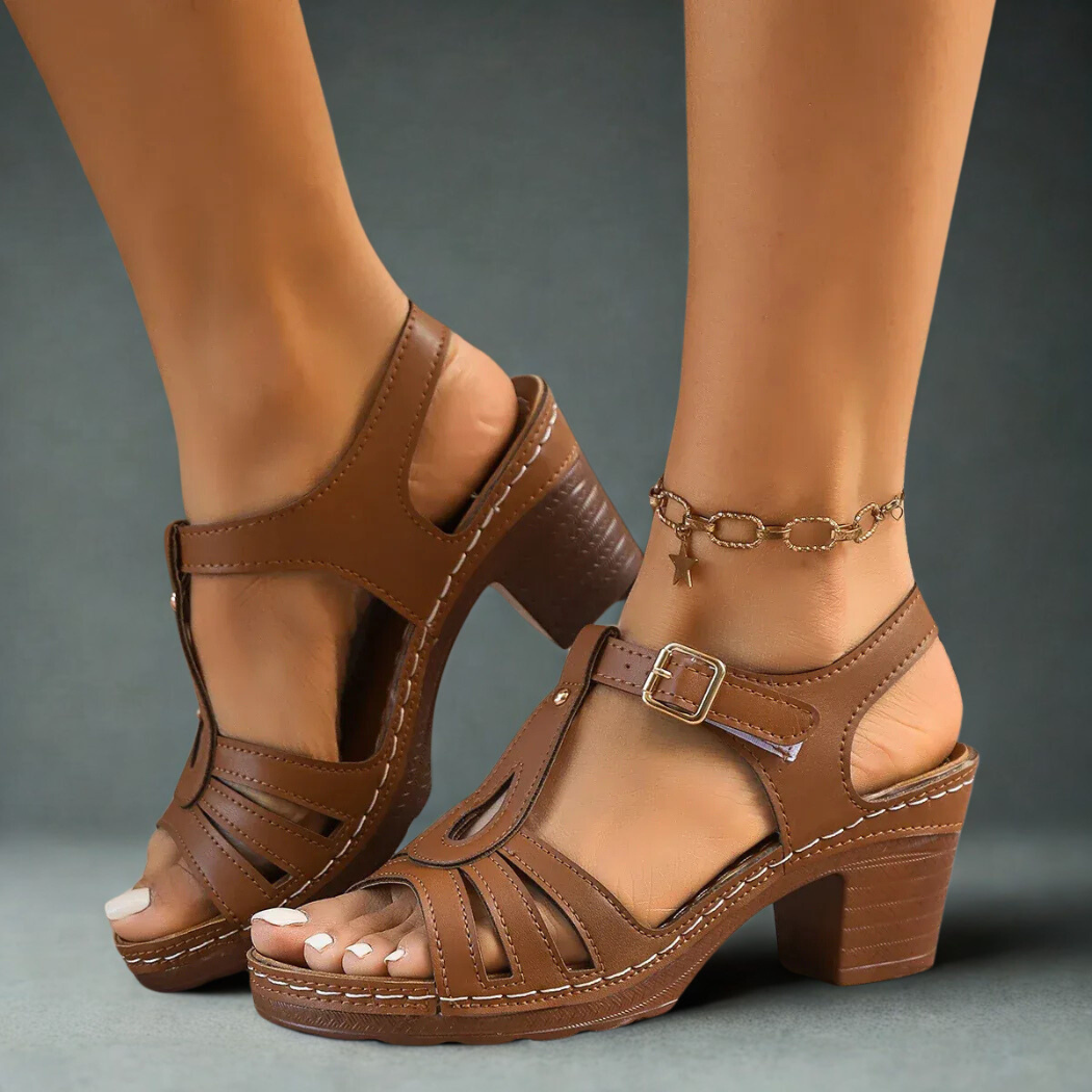 MAKENZIE | CLASSIC CUTOUT HEEL SANDALS