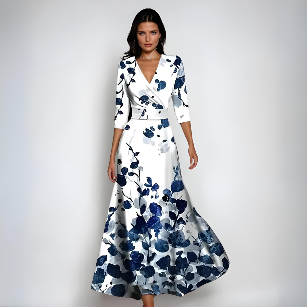 Evelina | Confident Elegance Sleeved Dress