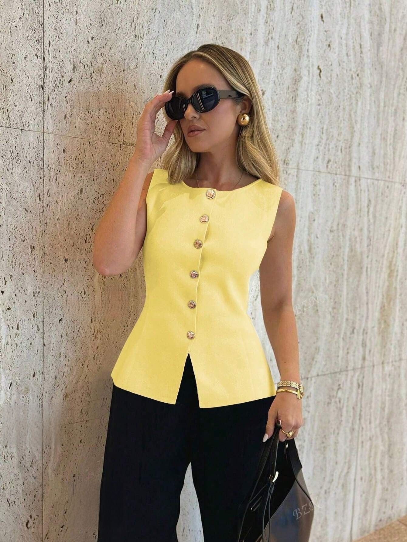 Grier | Sleeveless Button Peplum Top