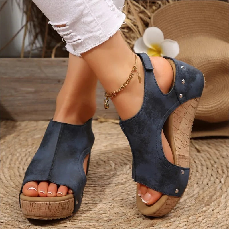NOVA | COMFORT SLIP-ON WEDGE