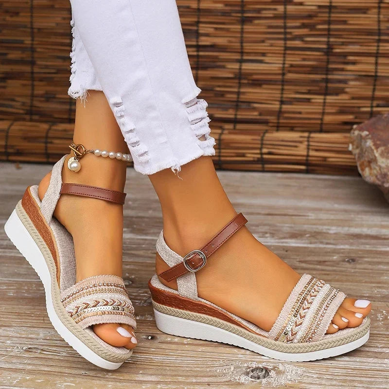 JACINDA | EMBROIDERED PLATFORM SANDALS