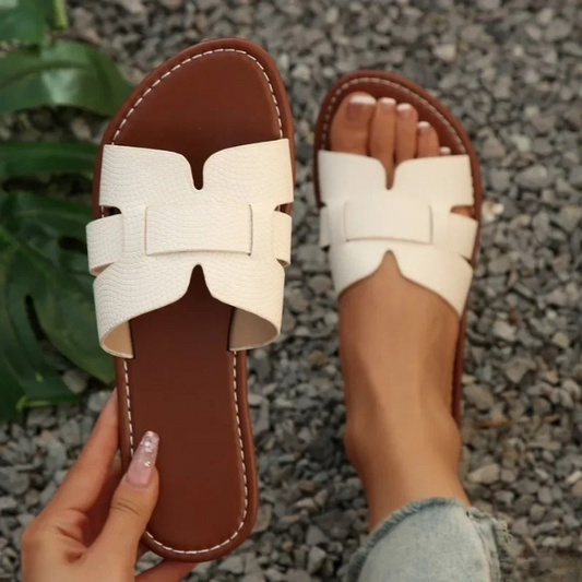 CAROL | TEXTURED SLIDE SANDALS