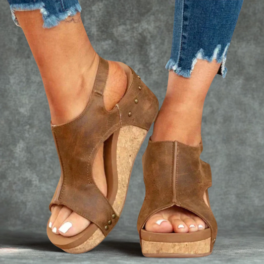LINA | ORTHOPAEDIC SHOES WITH WEDGE HEELS