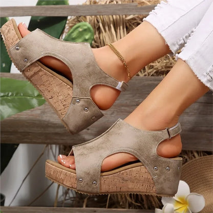 NOVA | COMFORT SLIP-ON WEDGE