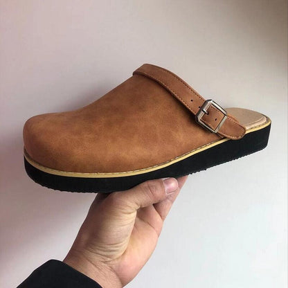EMRYS | SLIP-ON BUCKLE CLOGS